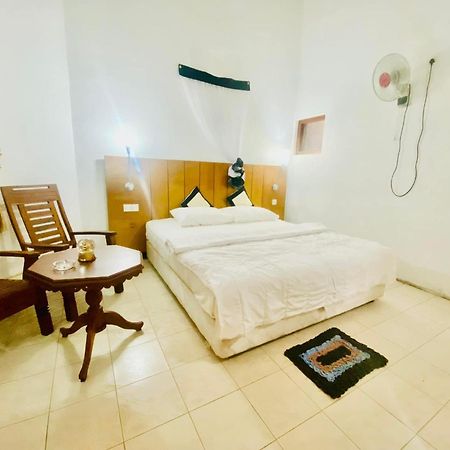 Hikka Paradise Guest House Хикадува Екстериор снимка