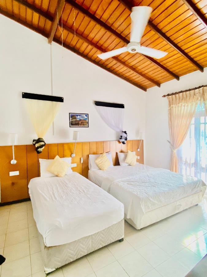 Hikka Paradise Guest House Хикадува Екстериор снимка