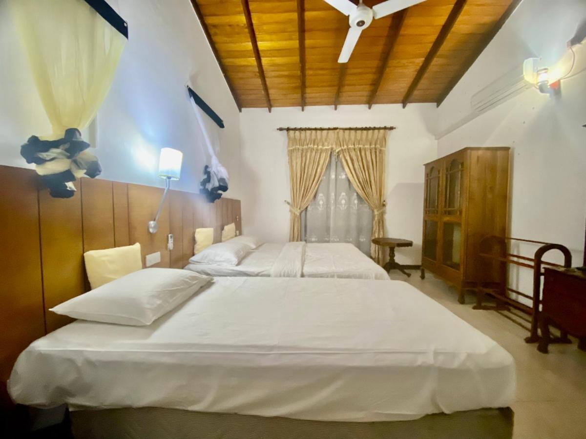 Hikka Paradise Guest House Хикадува Екстериор снимка