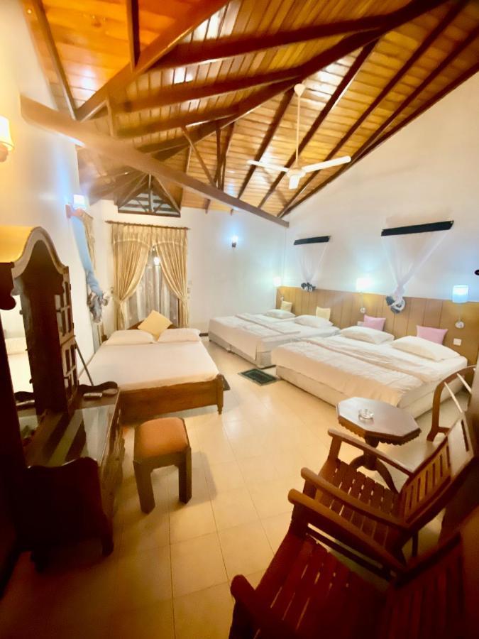 Hikka Paradise Guest House Хикадува Екстериор снимка